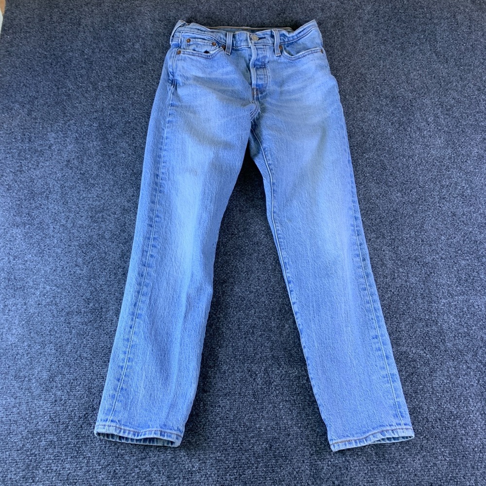 Levi's Wedgie Jeans Womens 26x25.5 Blue Denim Light Wash 5-Pocket Straight Leg